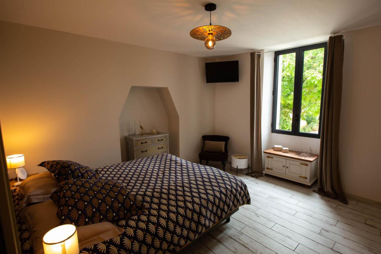 Au Bouchon Hotel Saint-Aigulin Ngoại thất bức ảnh
